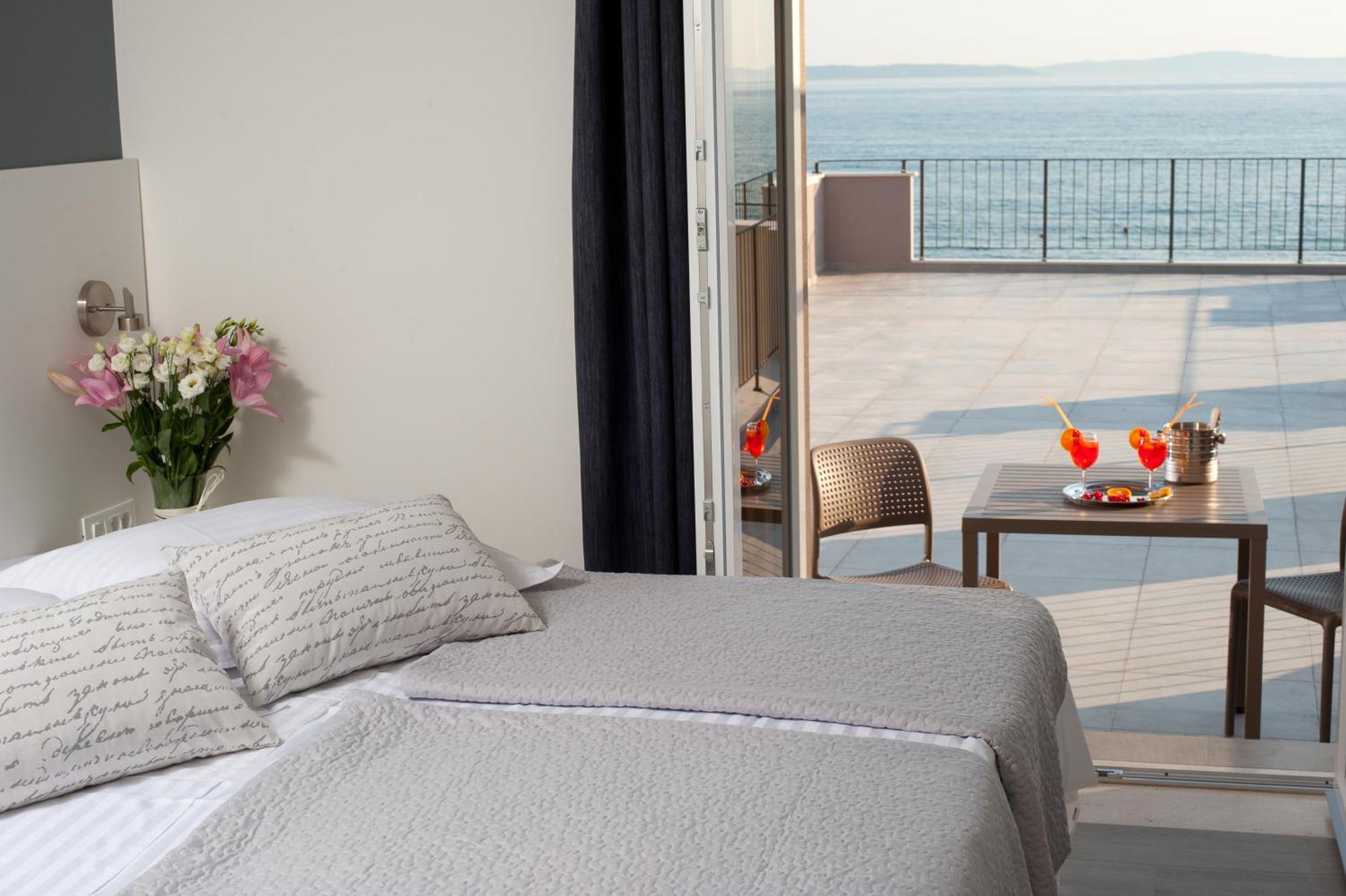 Seaside Luxury Suites بودْسْتغانا الغرفة الصورة