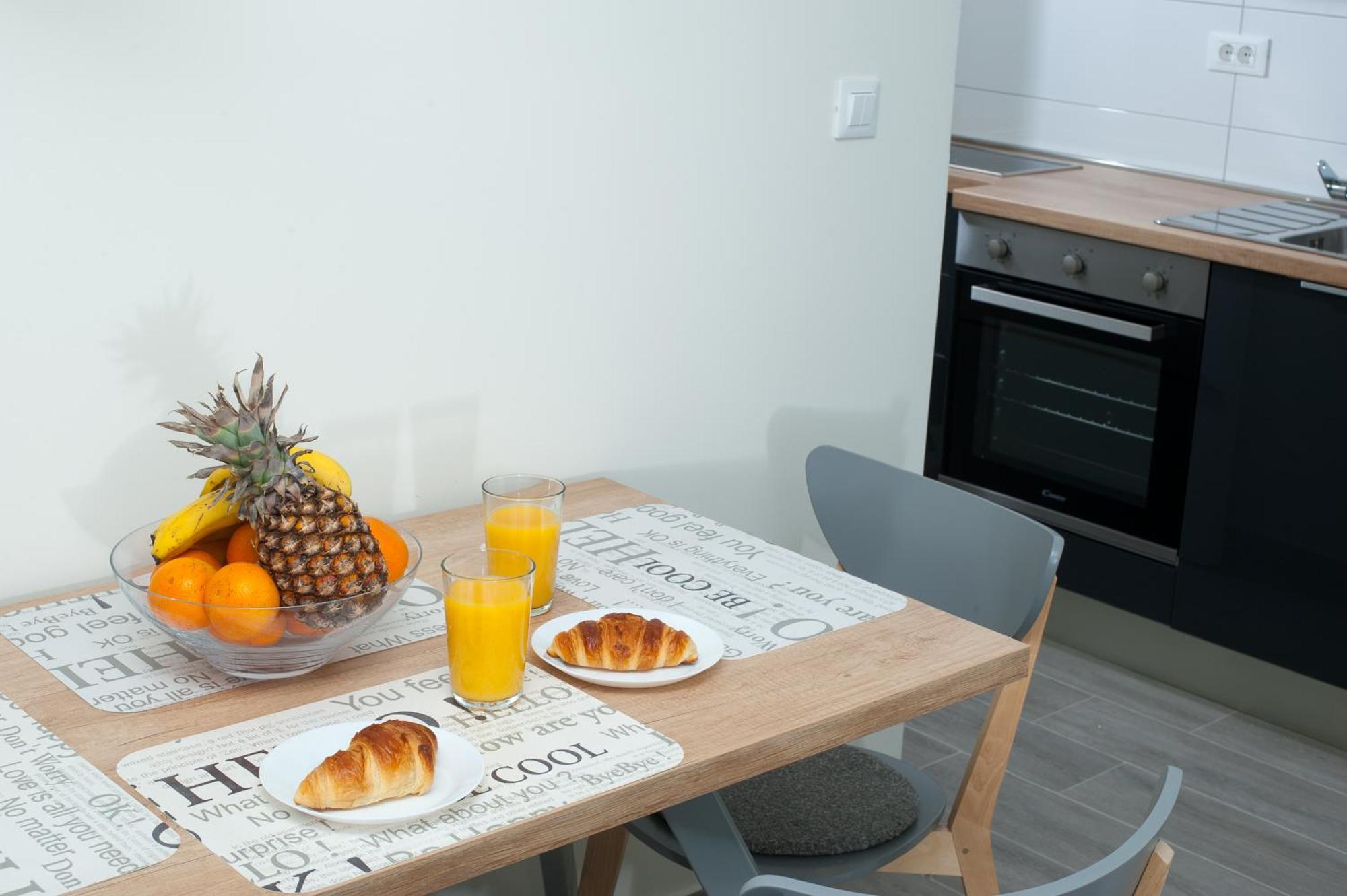 Seaside Luxury Suites بودْسْتغانا الغرفة الصورة